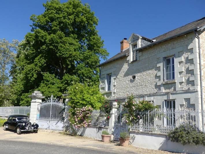 Location de vacances pour 6 personnes, avec jardin et jacuzzi, adapté aux familles à La Roche-Rigault