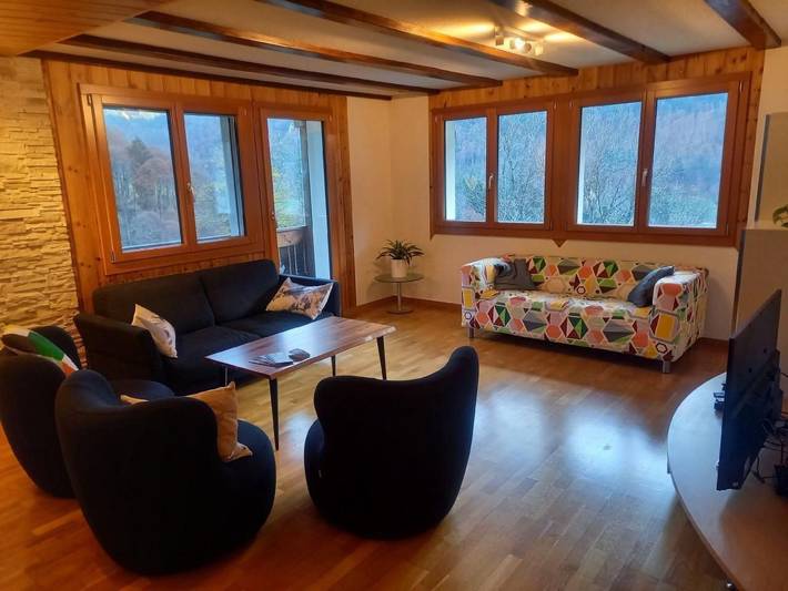 Ferienwohnung für 6 Personen, mit Balkon und Terrasse sowie Garten in Engelberg