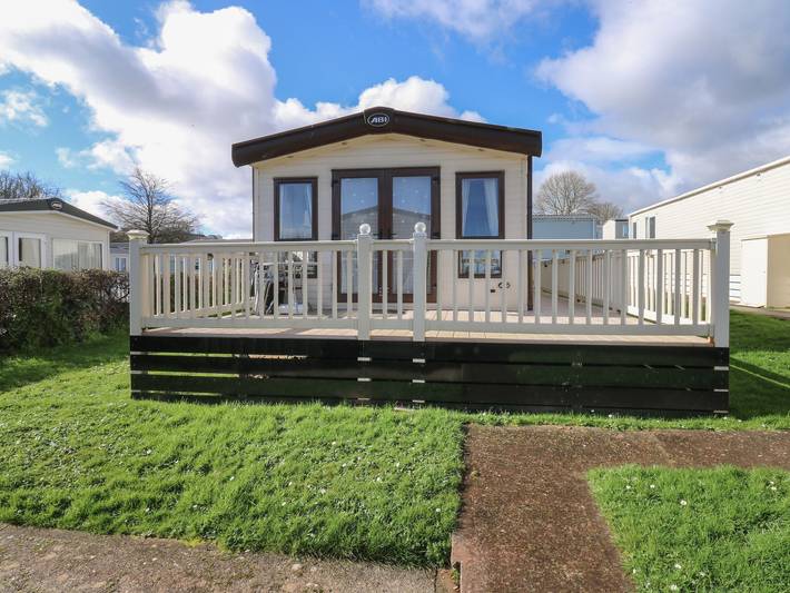 Glamping for 4 people, with sauna and garden as well as pool, with pets in Paignton