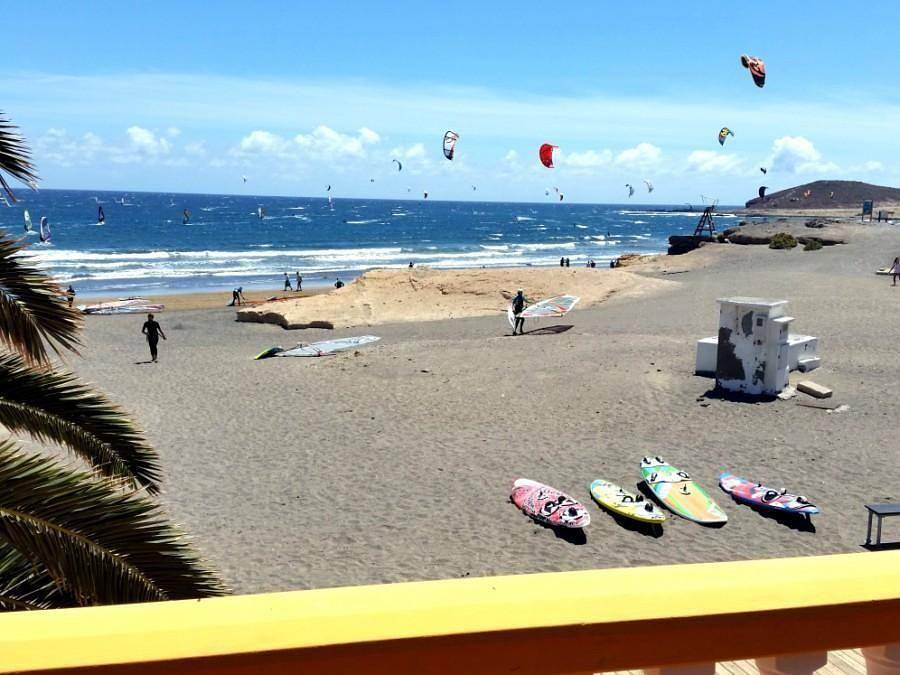 Casa con wifi y terraza en primera línea de playa in Playa el Médano, Granadilla de Abona