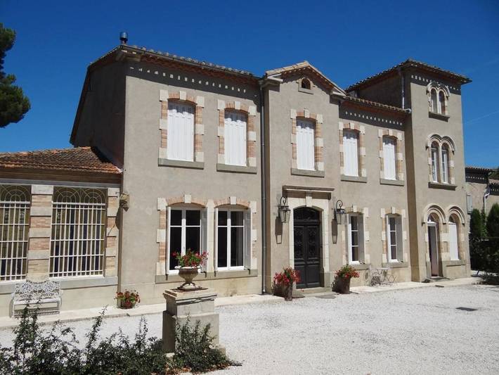 Chambre d’hôte pour 2 personnes, avec Terrasse et Jacuzzi ainsi que Jardin et Piscine
