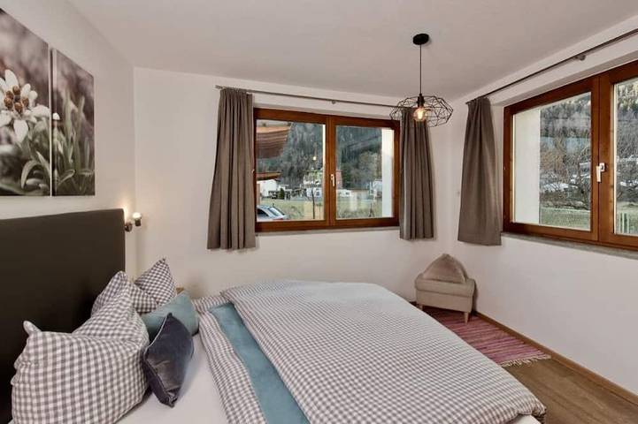 Ferienwohnung für 5 Personen, mit Garten und Whirlpool in Prutz - 4