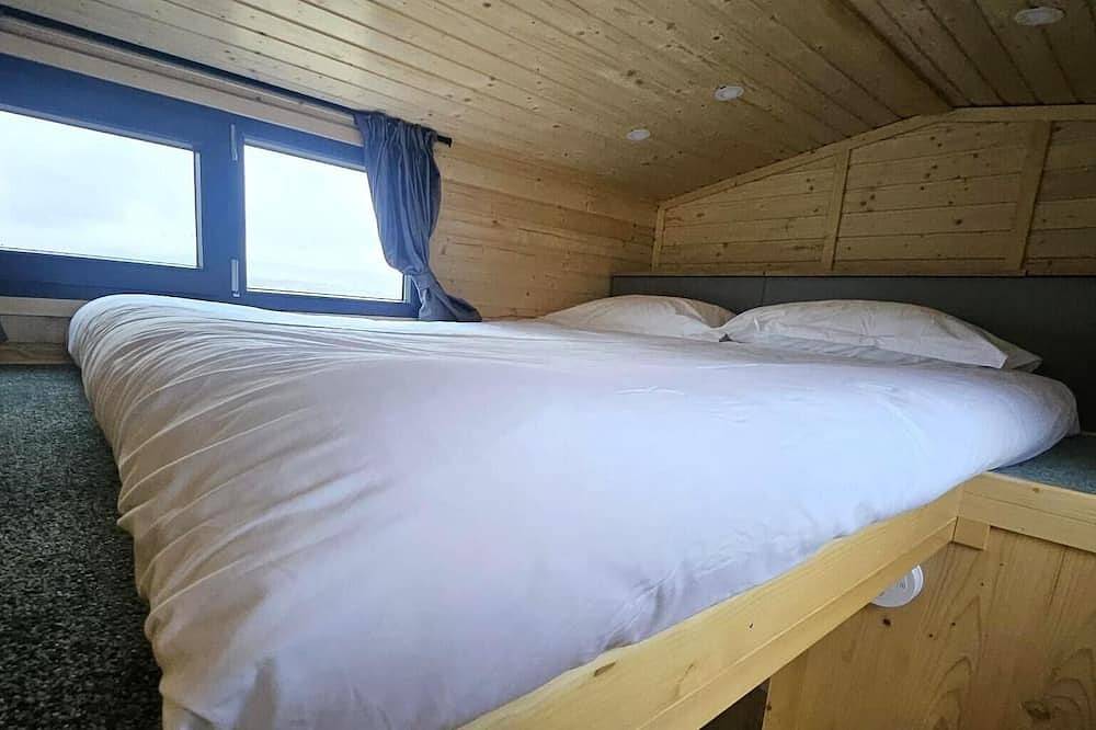 Intermezzo X by Tiny Away in Città Sant'Angelo, Città Sant'Angelo region