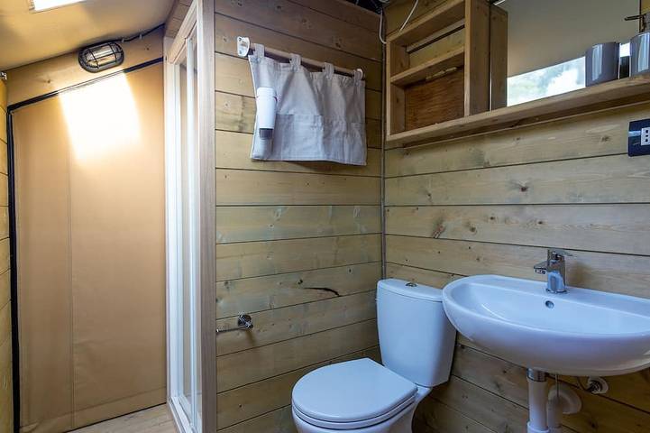 Camping für 5 Personen, mit Pool in Marche - 2