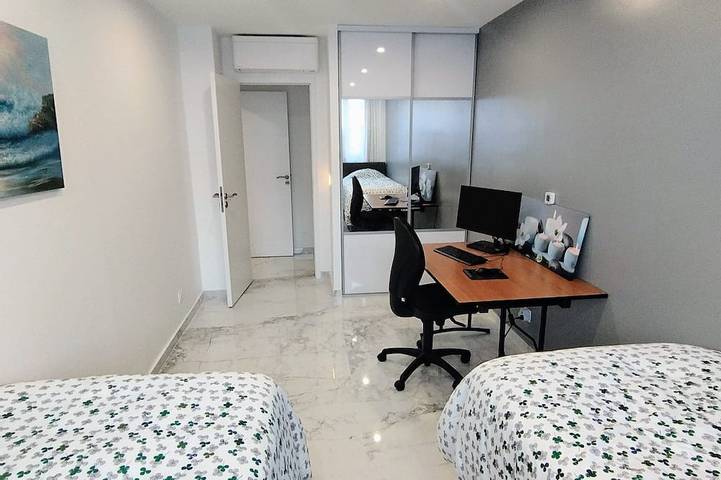 Entire apartment, L'Exclusif - Paris - Neuilly - Levallois in Levallois-Perret, Hauts-de-Seine