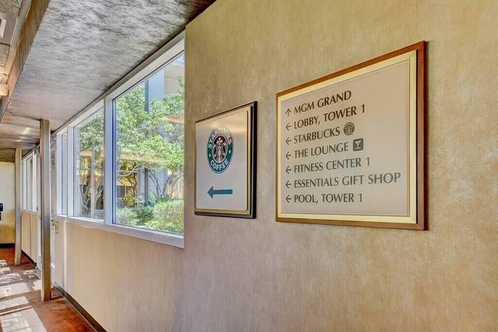 Vacation apartment for 4 people, with hot tub in Nevada