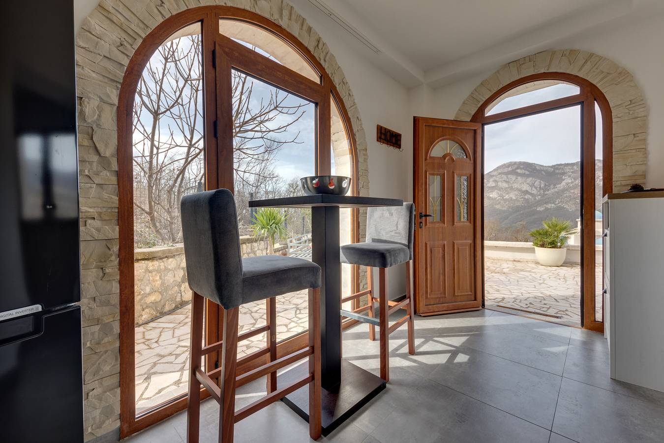 Apartamento vacacional entero, Sutorman 1 (Villa D&B) in Montenegro