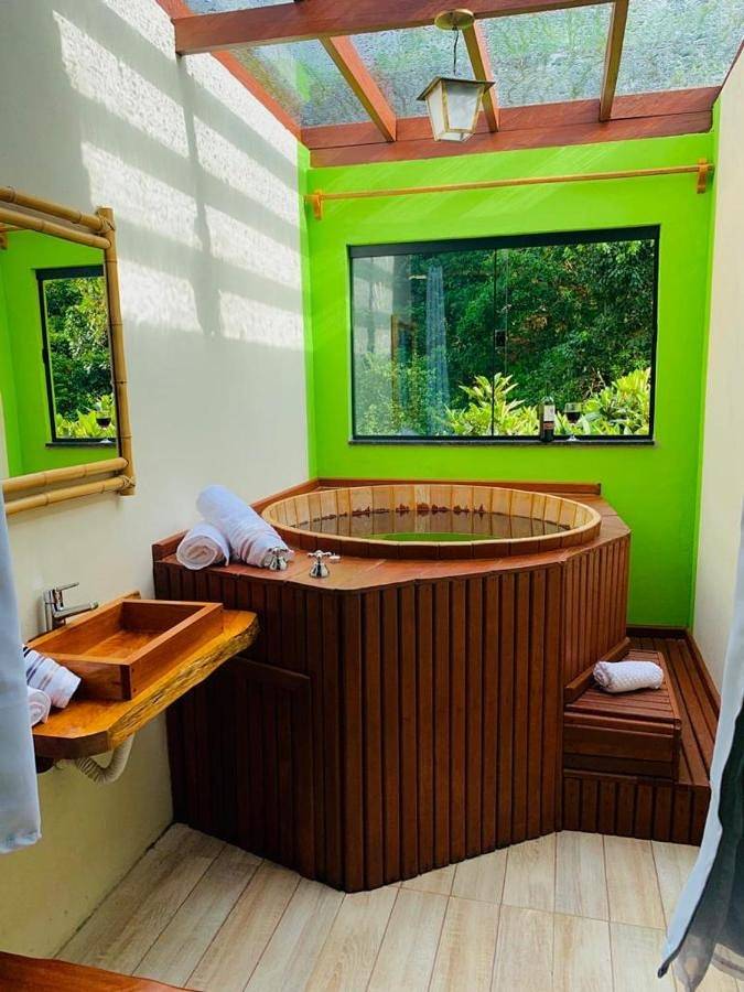 Hôtel pour 2 personnes, avec vue ainsi que jardin et piscine, animaux acceptés à Resende (Brasil) - 3