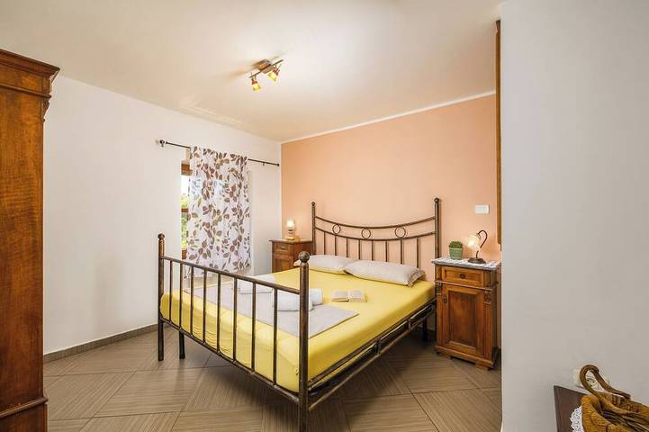 Ganze Wohnung, Traditionelles istrianisches Haus in Pula mit Pool ideal für eine Familie in Pula-Medulin, Pula