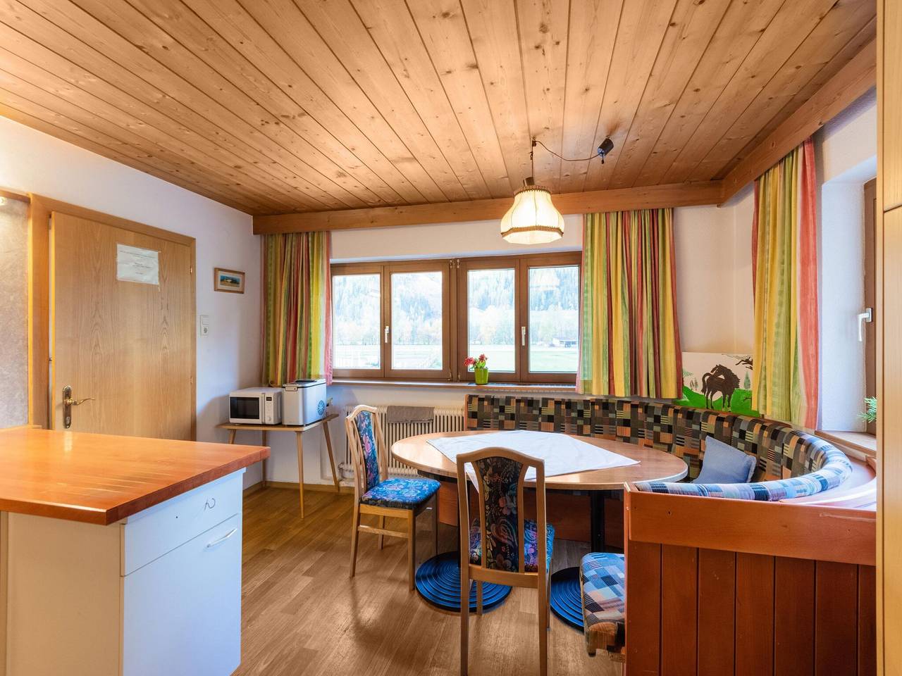 Bauernhaus im Ötztal nahe Skigebiet in Huben, Längenfeld
