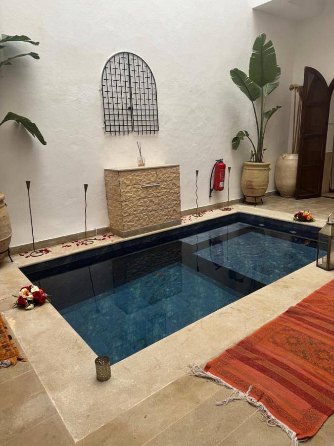 Maison d’hôte pour 4 personnes, avec jardin et vue ainsi que piscine et sauna dans Palais de la Bahia - 2