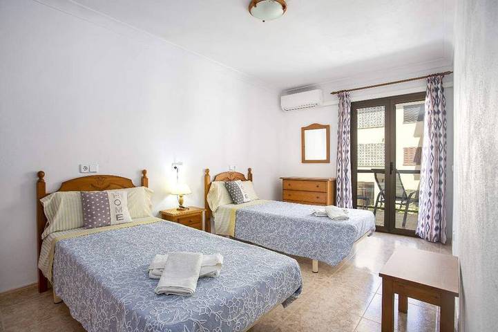 Ganze Wohnung, Clean and practical great apartment on the best beaches in Mallorca in Colònia de Sant Jordi, Ses Salines
