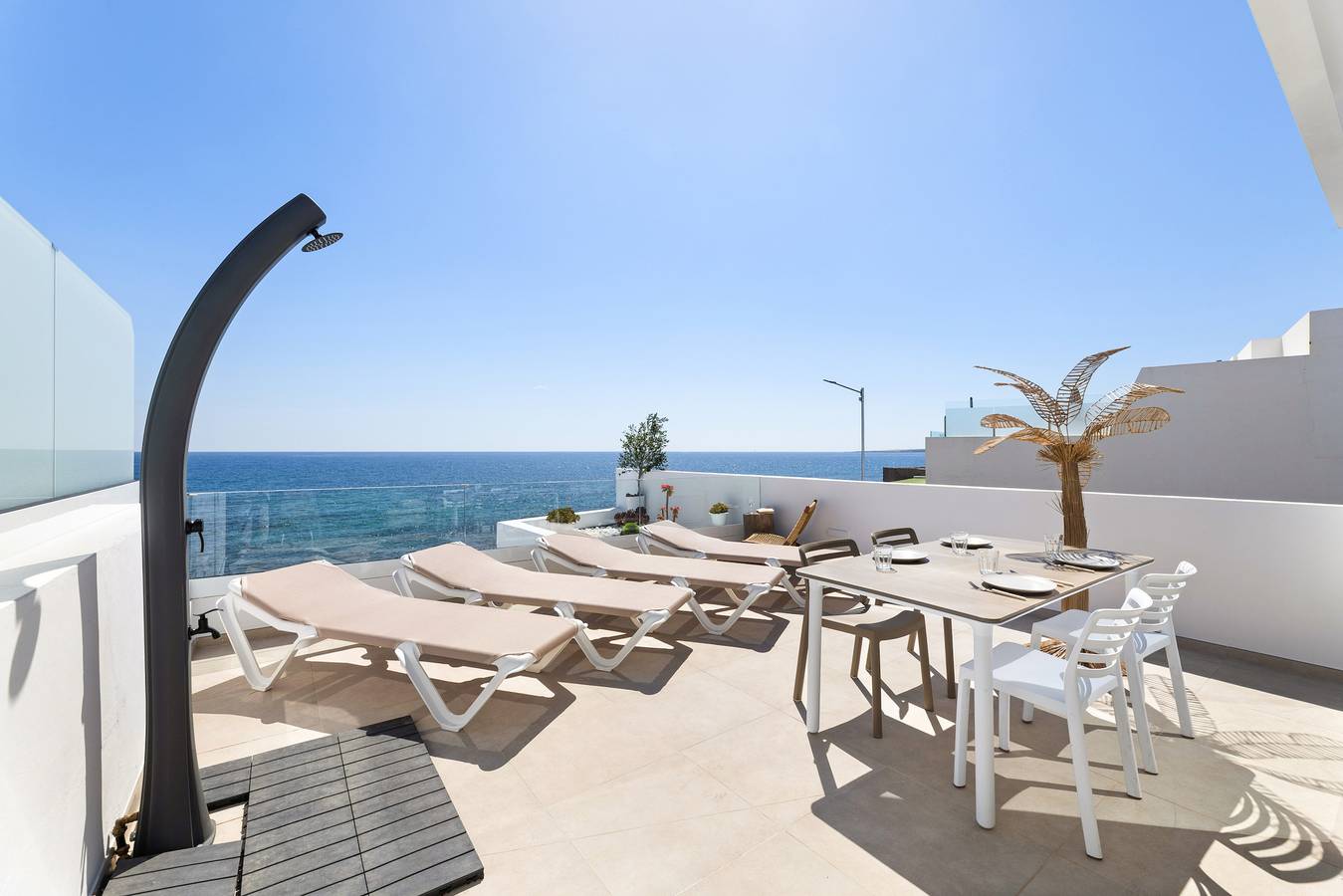 Entire apartment, Ocean Confort (Pai) by Escape Home in Punta de las Mujeres, Haría