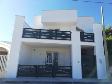 Gîte pour 4 personnes, avec terrasse à Sant'Isidoro