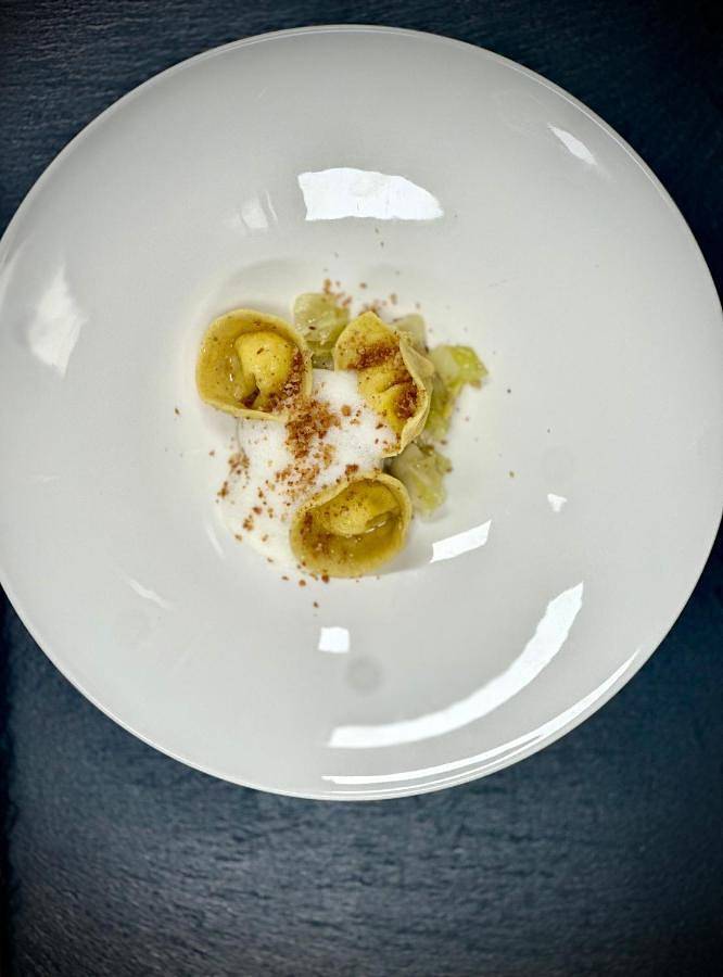 Location de vacances pour 6 personnes, avec vue et piscine ainsi que sauna et jardin à Villabassa - 3