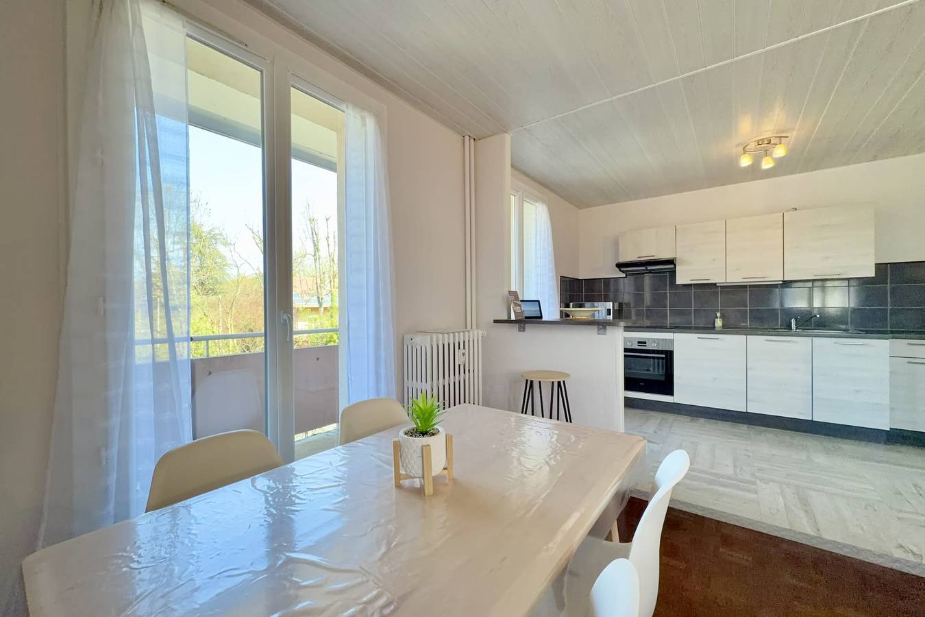 Appartement entier, Agréable T3 proche Thermes de Marlioz in Aix-les-Bains, Région de Chambéry