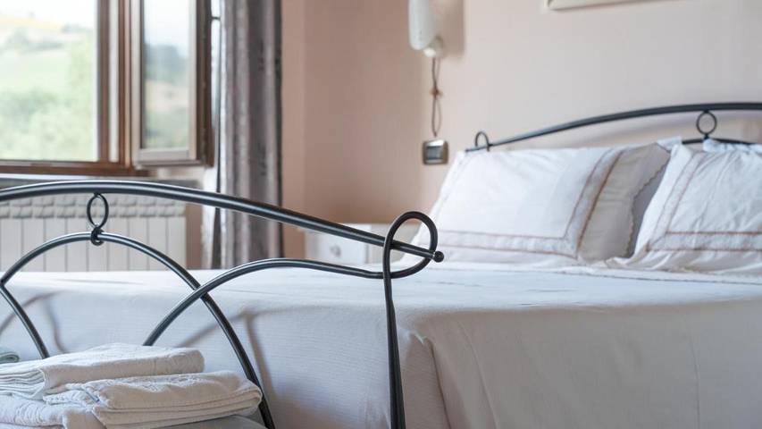 Chambre d’hôte, avec Terrasse ainsi que Jacuzzi et Jardin