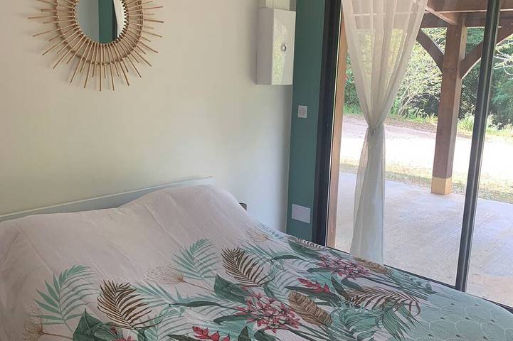 Location de vacances pour 6 personnes, avec piscine ainsi que jardin et terrasse à Nabirat - 4