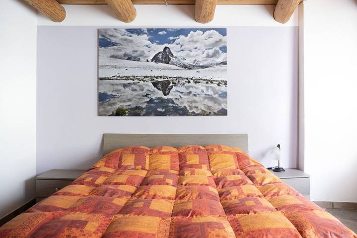 Entire apartment, Holiday Apartment "Stella Alpina Tano Di Grich" with Mountain View, Shared Terrace & 2 Balconies in Prazzo, Cuneo Province
