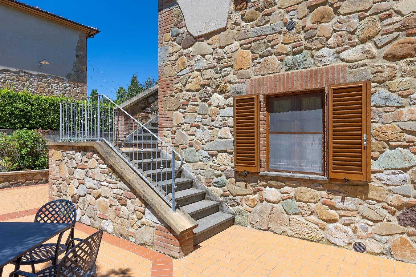 Appartamento intero, Appartamento '15' con piscina e giardino in comune, aria condizionata in Lajatico, Costa degli Etruschi