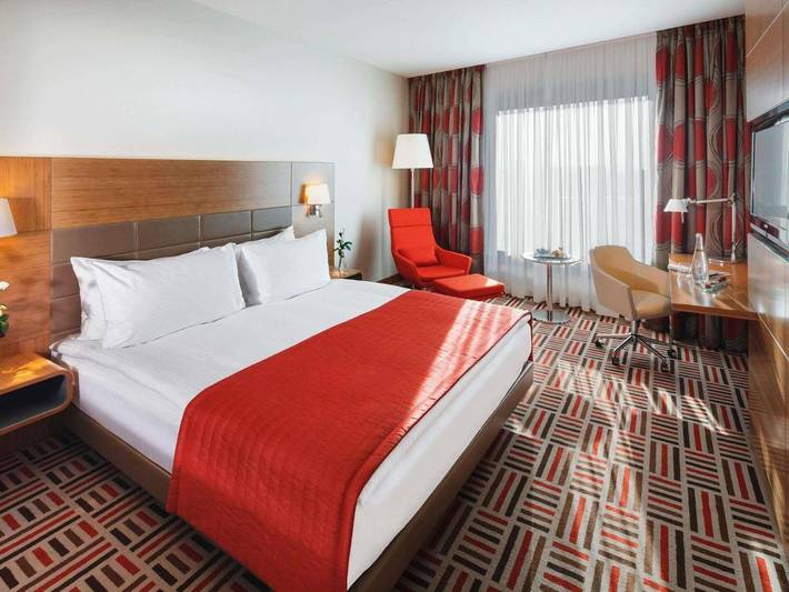 Hôtel pour 3 personnes, avec sauna ainsi que piscine et jacuzzi, adapté aux familles - 1