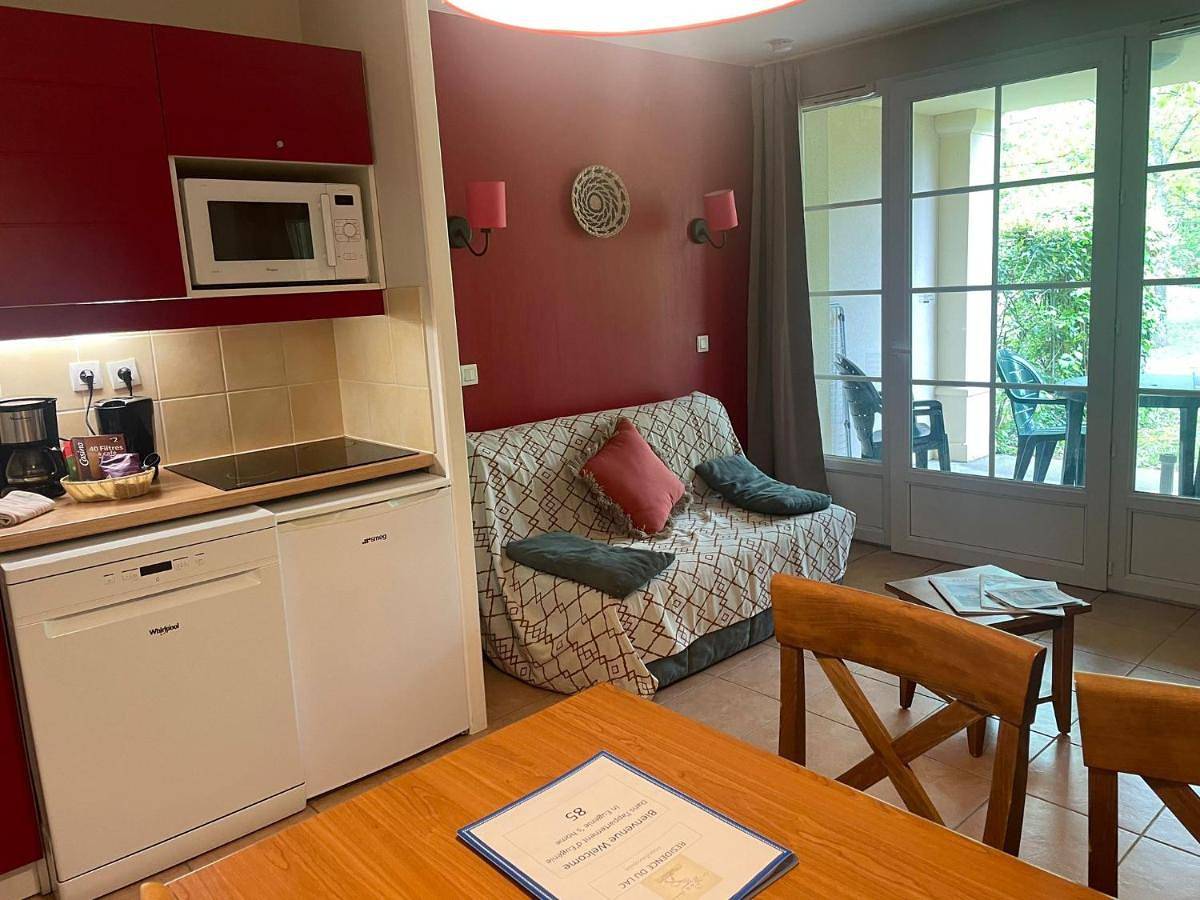 Appartement entier, One-Bedroom Apartment in Monflanquin, Région de Villeneuve-sur-Lot