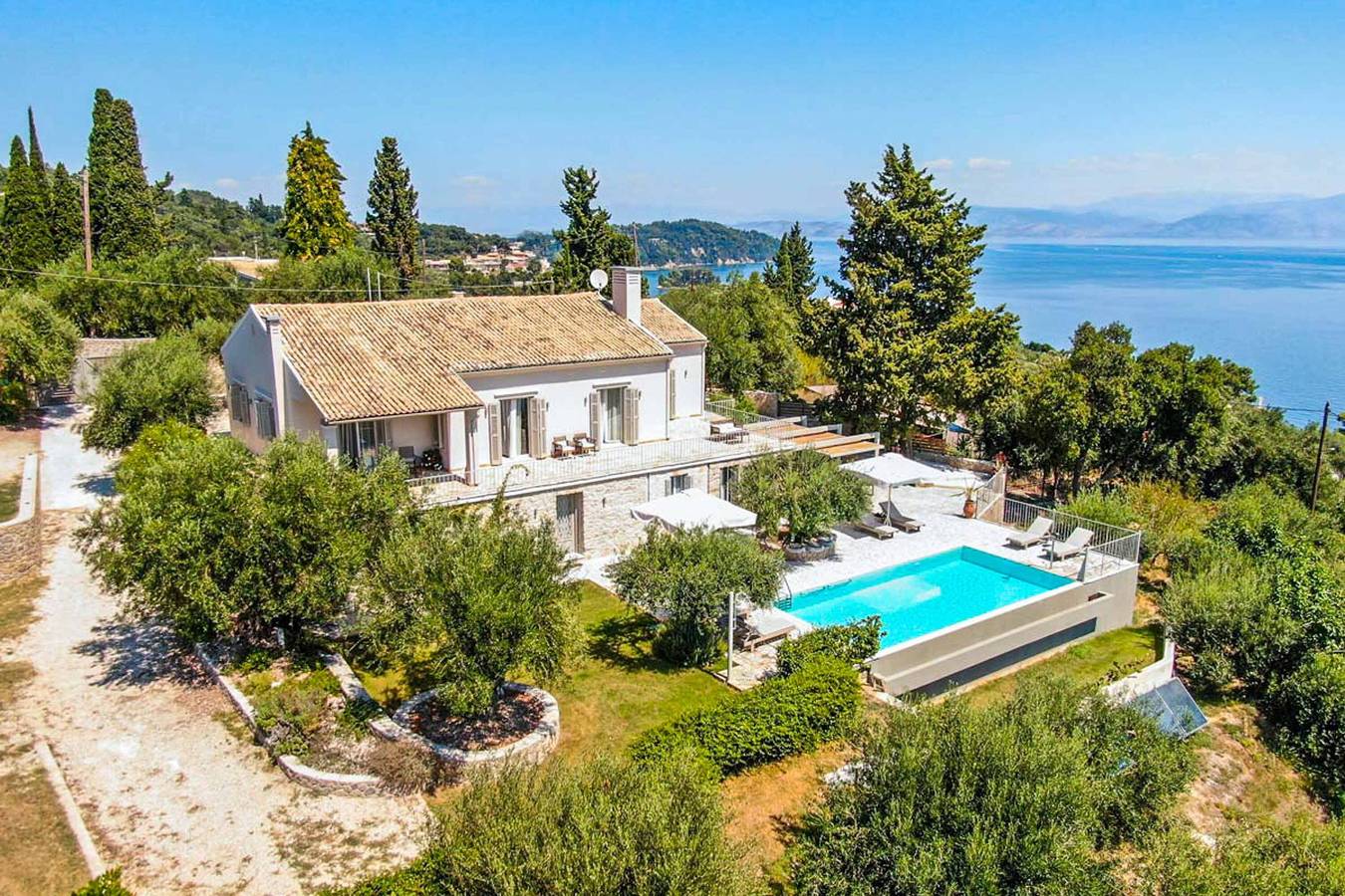 Villa Giovannina in Πέραμα, Κέρκυρα