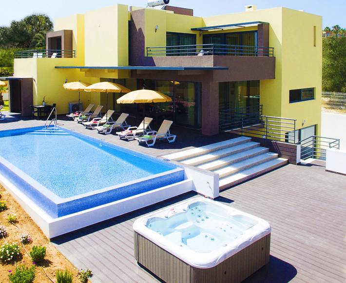 Casa rural para 16 personas, con terraza y jardín en Armação de Pêra (costa) - 2