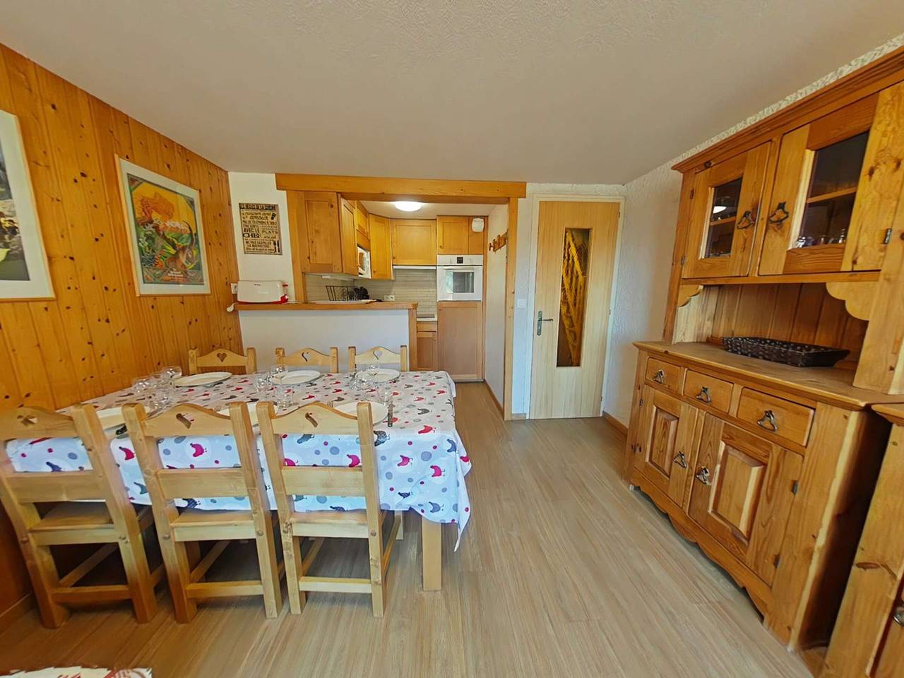 Appartement entier, Appartement ensoleillé 3 pièces - 6 pers avec cheminée au Grand Bornand, proche des pistes in Le Grand-Bornand, Région d'Annecy