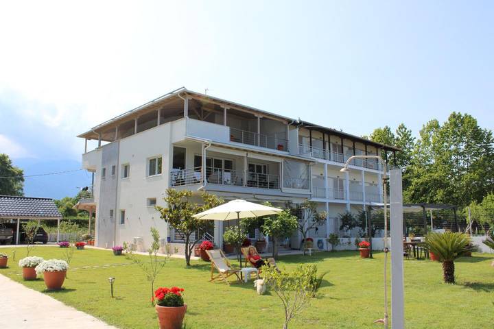 Vacation rental for 3 people, with terrace in Pieria