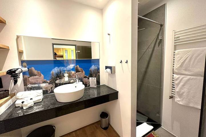 Ferienwohnung für 5 Personen, mit Sauna und Terrasse sowie Whirlpool und Garten, mit Haustier in Oberhausen - 4