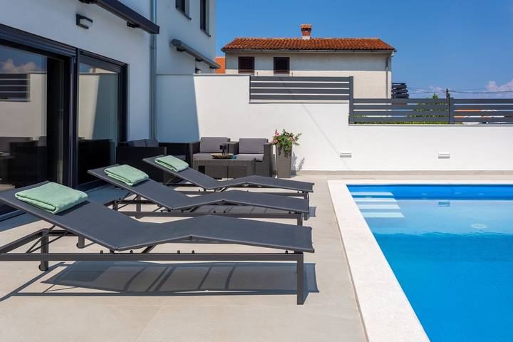 Villa für 4 Personen, mit Pool und Garten auf Krk - 4