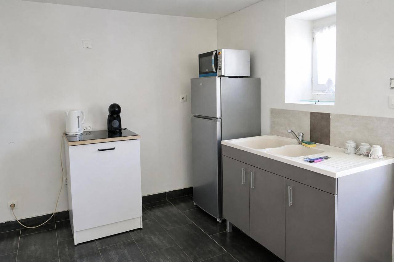 Appartement entier, One-Bedroom Apartment in Gisy-les-Nobles, Yonne