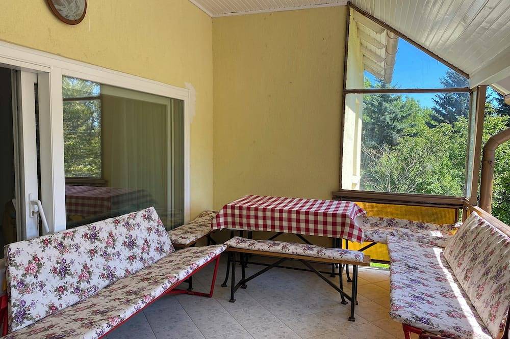 Four bedroom House near Lake Balaton. in Balatonfüred, Balatonfüredi járás