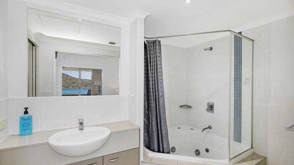 Majestic Waters - Ettalong Beach Resort in Ettalong Beach, New South Wales