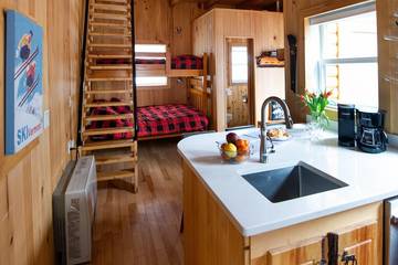 Chalet for 7 Guests in Warren, Green Mountain National Forest, Picture 4