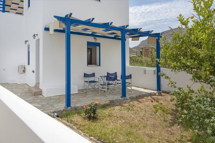 Gîte pour 2 personnes, avec balcon et jardin, animaux acceptés dans Sérifos