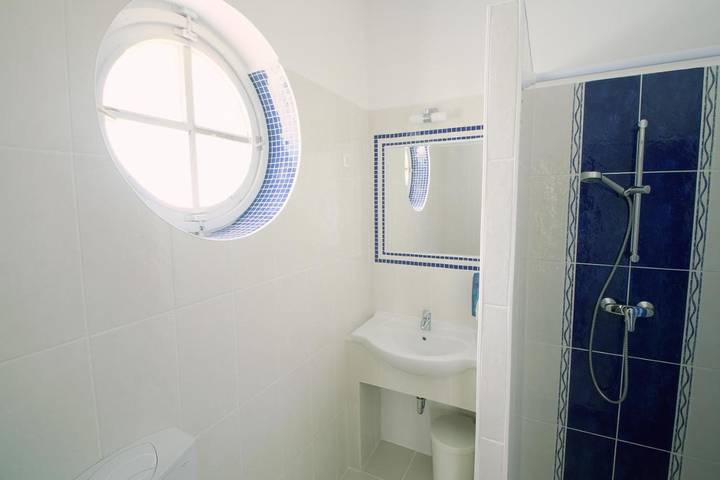 Gîte pour 6 personnes, avec jardin et balcon ainsi que vue sur le lac et vue à Tihany - 3