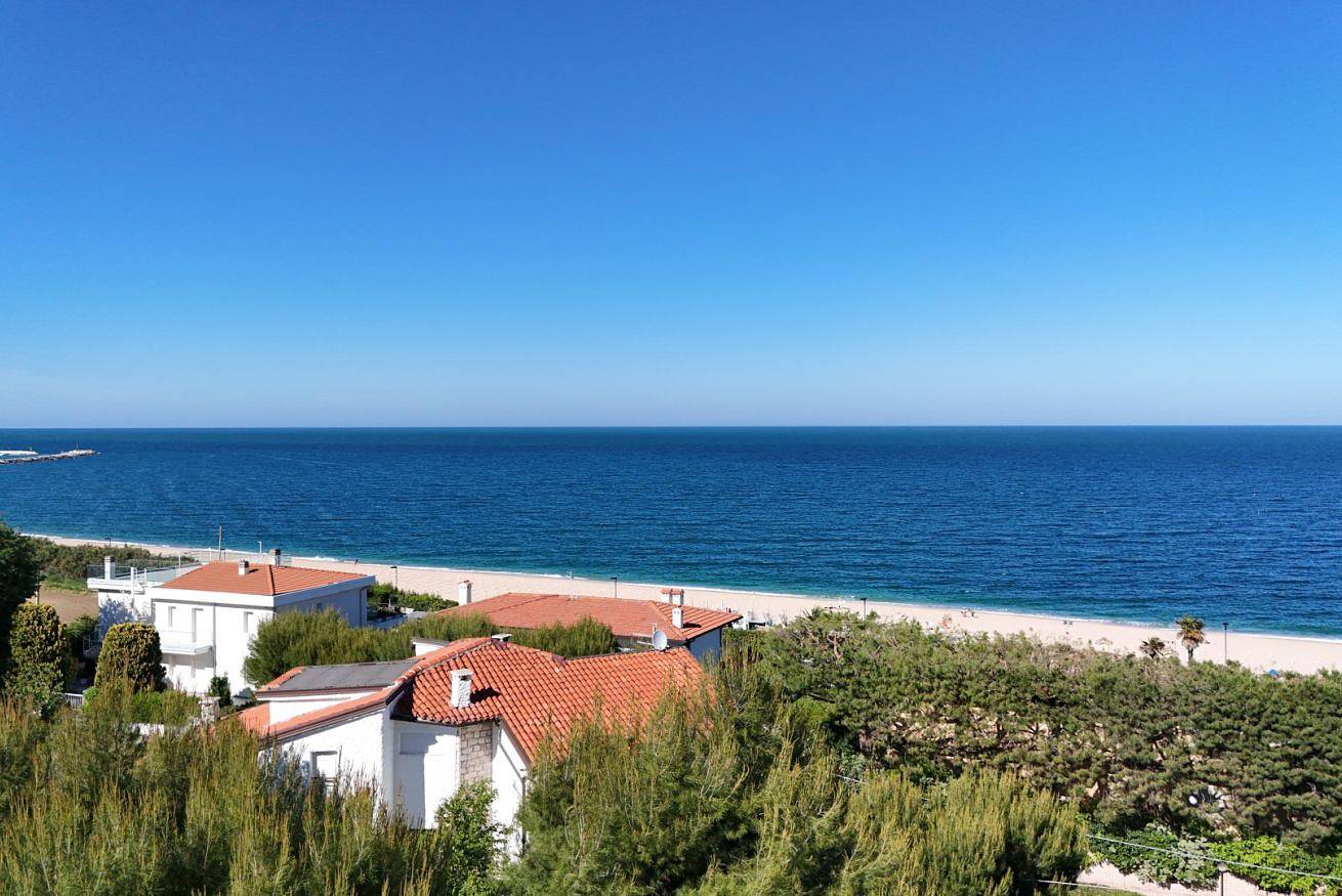 Entire apartment, M080 - Marcelli, three-room apartment with garden at Residence Mareverde in Marcelli, Riviera del Conero