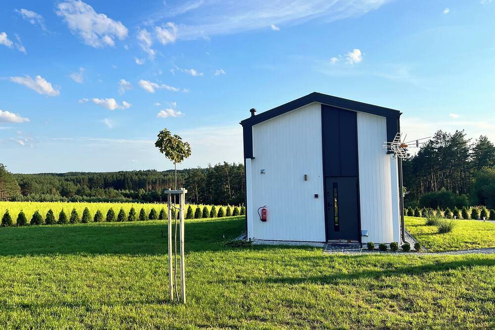 Casa Kashubia Industrial - Nagelneues Luxus Ferienhaus am See- nahe der Ostsee in Polnische Ostsee