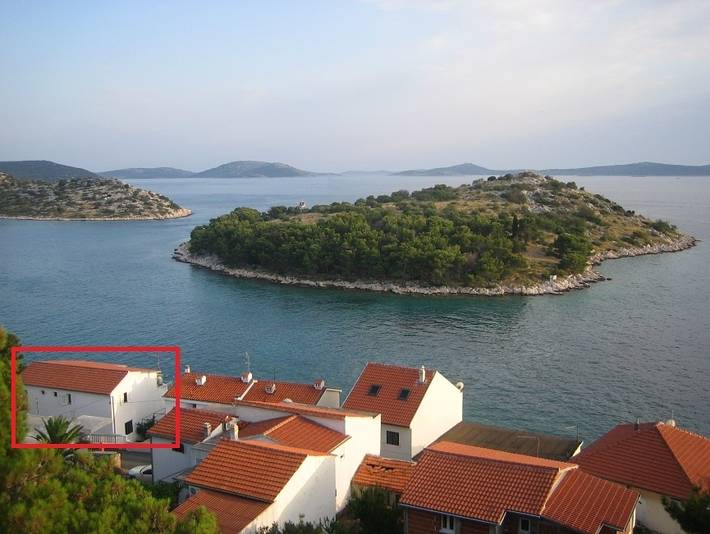 Ganze Wohnung, Ferienwohnung in Tribunj mit Meerblick, Balkon, Klimaanlage, W-Lan (5081-1) in Tribunj, Šibenik-Knin