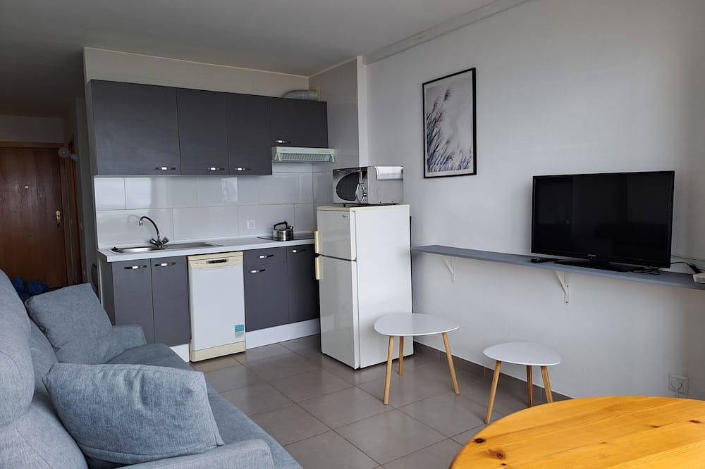 Entire apartment, Comfortable flat in Empuriabrava by the strand with a stunning view on the bay. in Empuriabrava, Upper Empordà