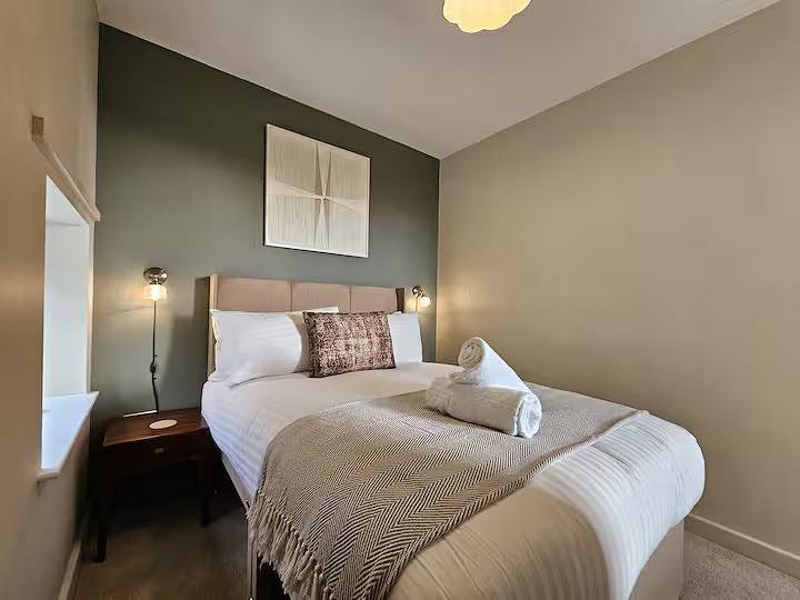 Entire apartment, Stylish, and newly renovated penthouse apartment - Pass the Keys in Shrewsbury, Shropshire