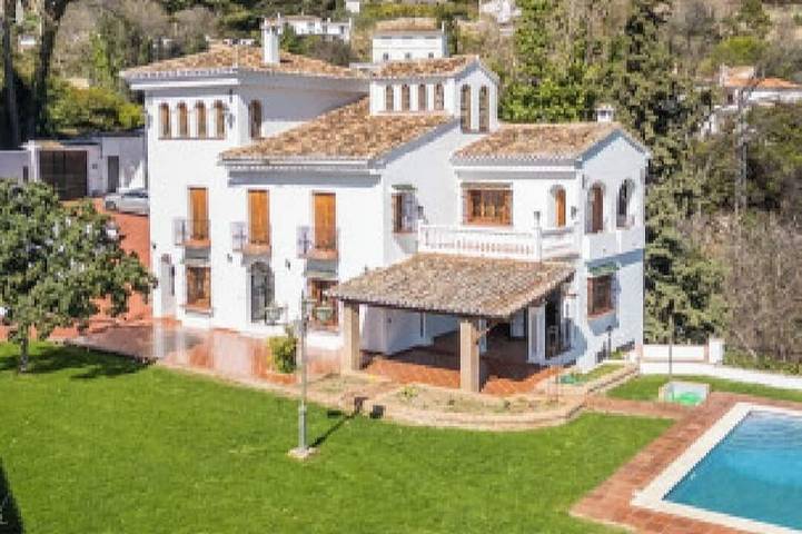 Location de vacances pour 20 personnes, avec Balcon et Jardin à Casarabonela