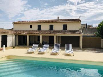 Location de vacances pour 3 personnes, avec jardin et piscine, animaux acceptés à Tavernes