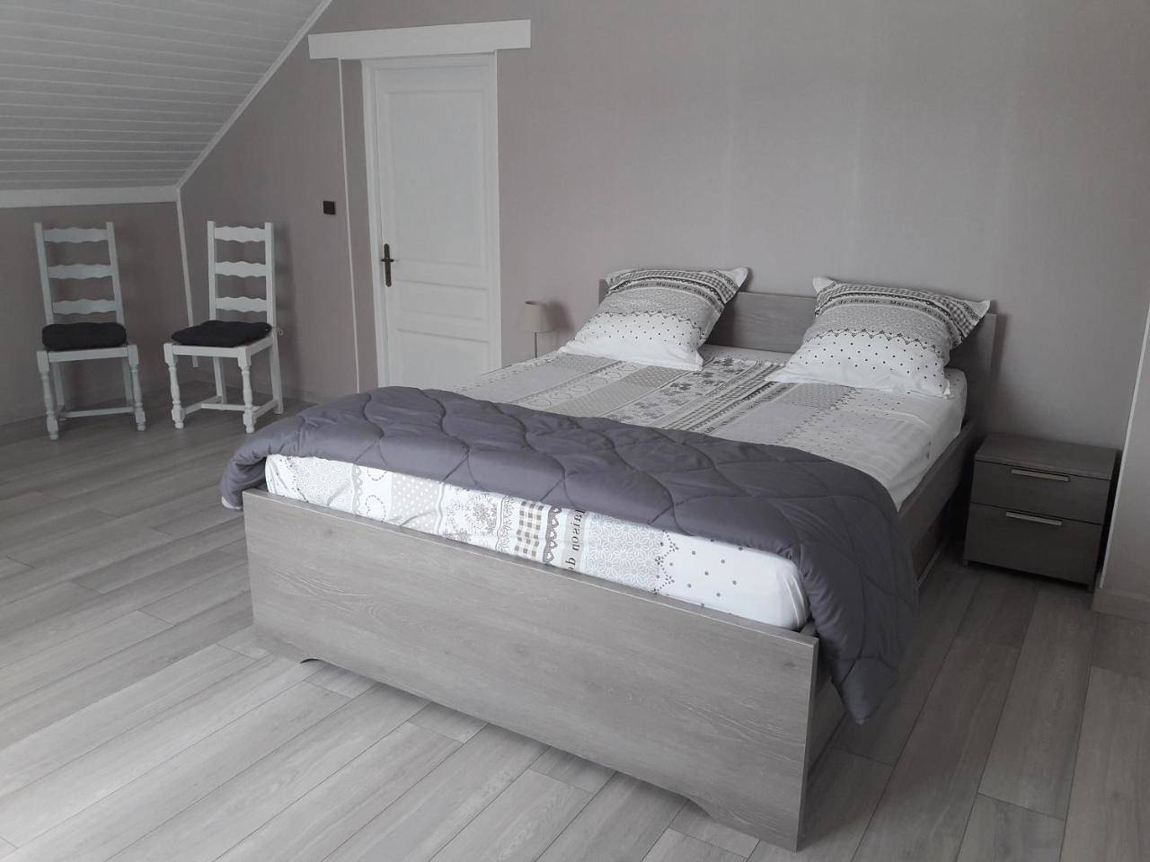 Family Suite in Clairvaux-les-Lacs, Jura Francais