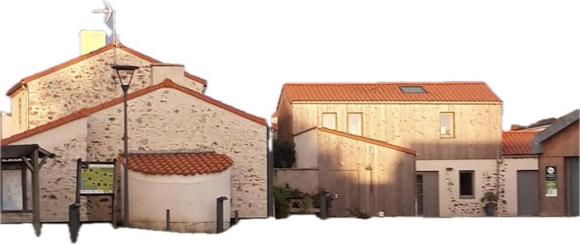 Location de vacances pour 26 personnes, avec terrasse à Vairé - 2