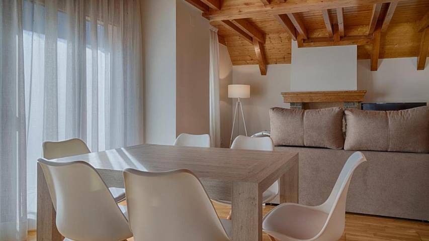 Gîte pour 6 personnes, avec balcon et vue à Bossòst - 3