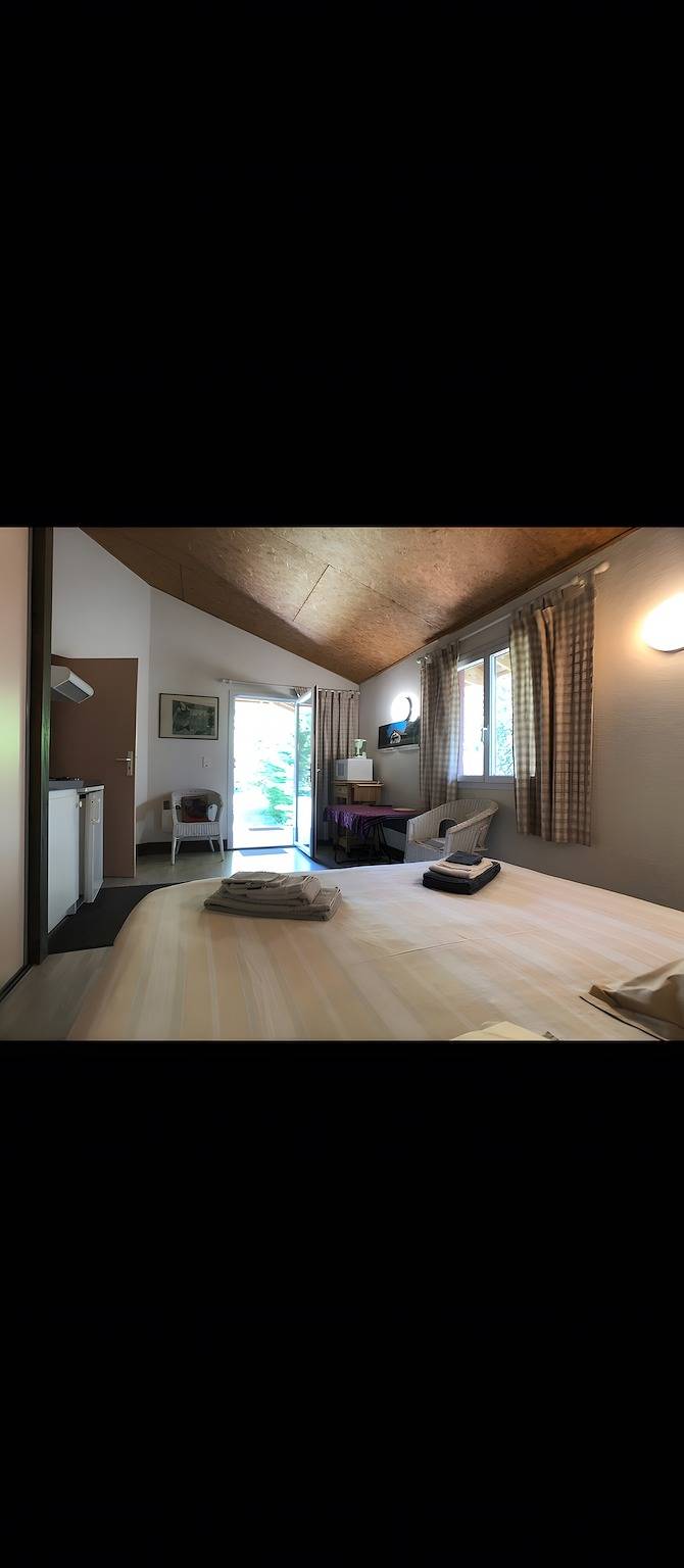 Studio entier, Studio « Le Cabanon Mios » avec terrasse privée et Wi-Fi in Mios, Région d'Arcachon