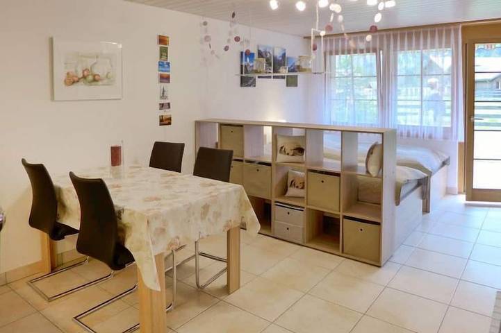 Gîte pour 2 personnes, avec Balcon/Terrasse et Terrasse à Kandersteg - 2